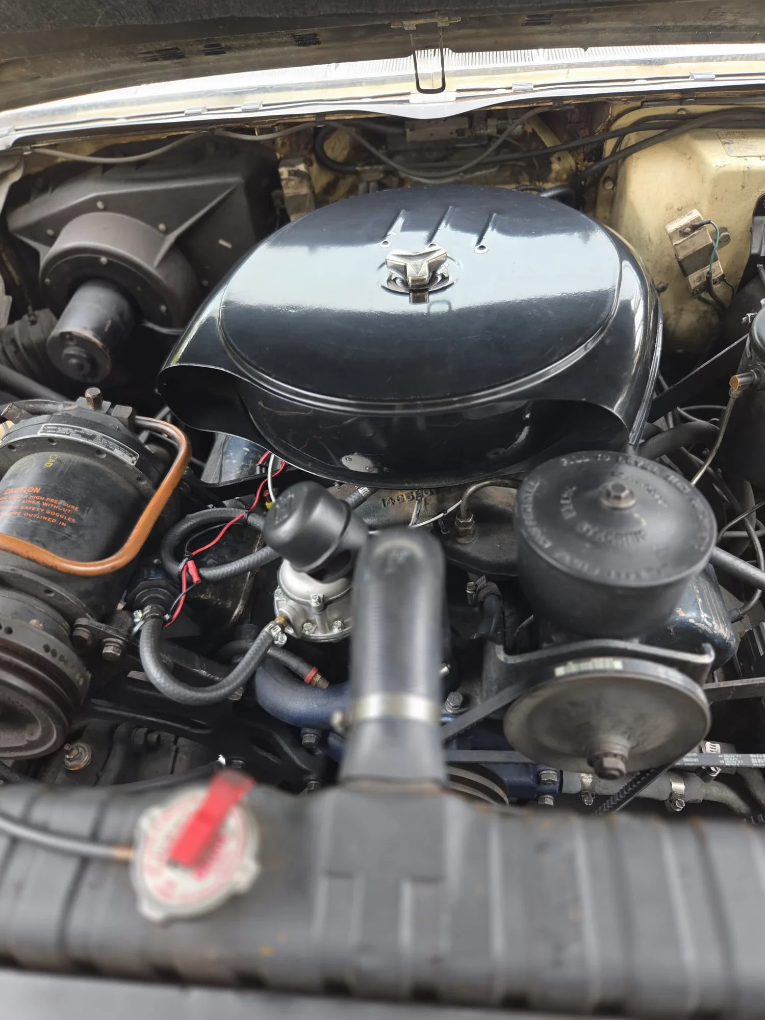 Cadillac-Series-62-1957-Off-White-Brown-27