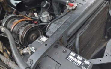 Cadillac-Series-62-1957-Off-White-Brown-28