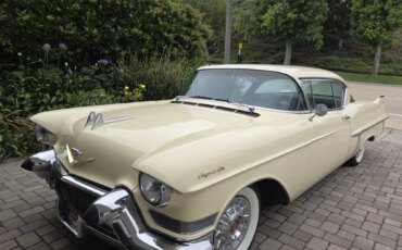 Cadillac-Series-62-1957-Off-White-Brown-7