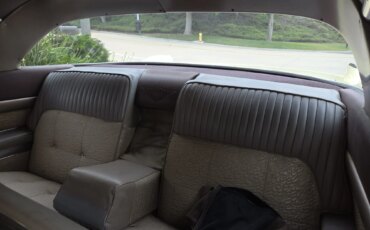 Cadillac-Series-62-1957-Off-White-Brown-8