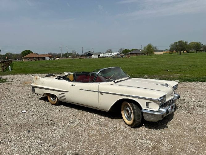Cadillac-Series-62-1958-22
