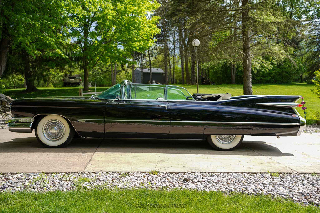 Cadillac-Series-62-1959-Convertible-2