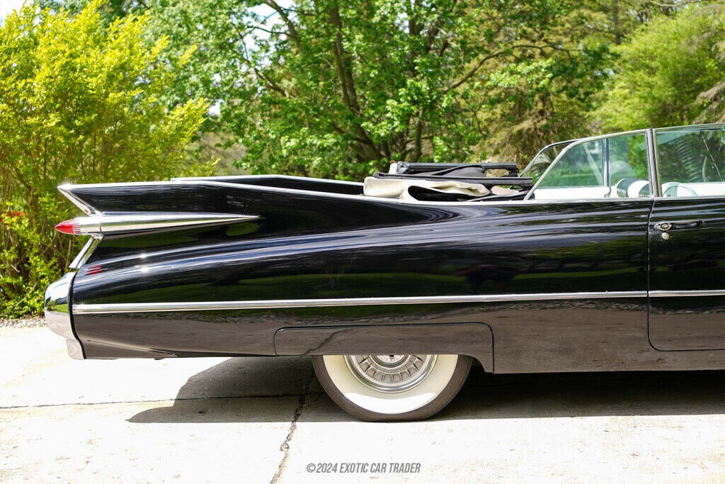 Cadillac-Series-62-1959-Convertible-9