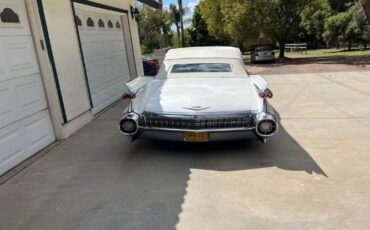 Cadillac-Series-62-1959-Triple-White-White-4