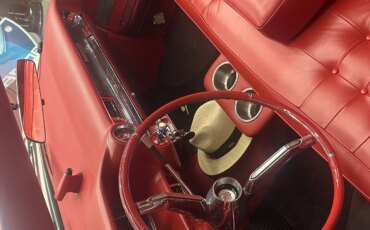Cadillac-Series-62-1960-Off-White-Red-1