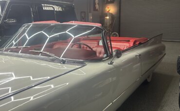 Cadillac-Series-62-1960-Off-White-Red-25