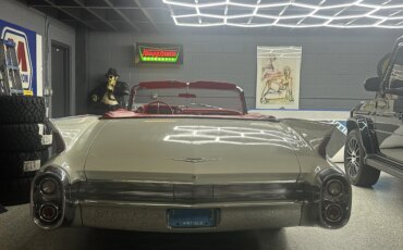 Cadillac-Series-62-1960-Off-White-Red-26