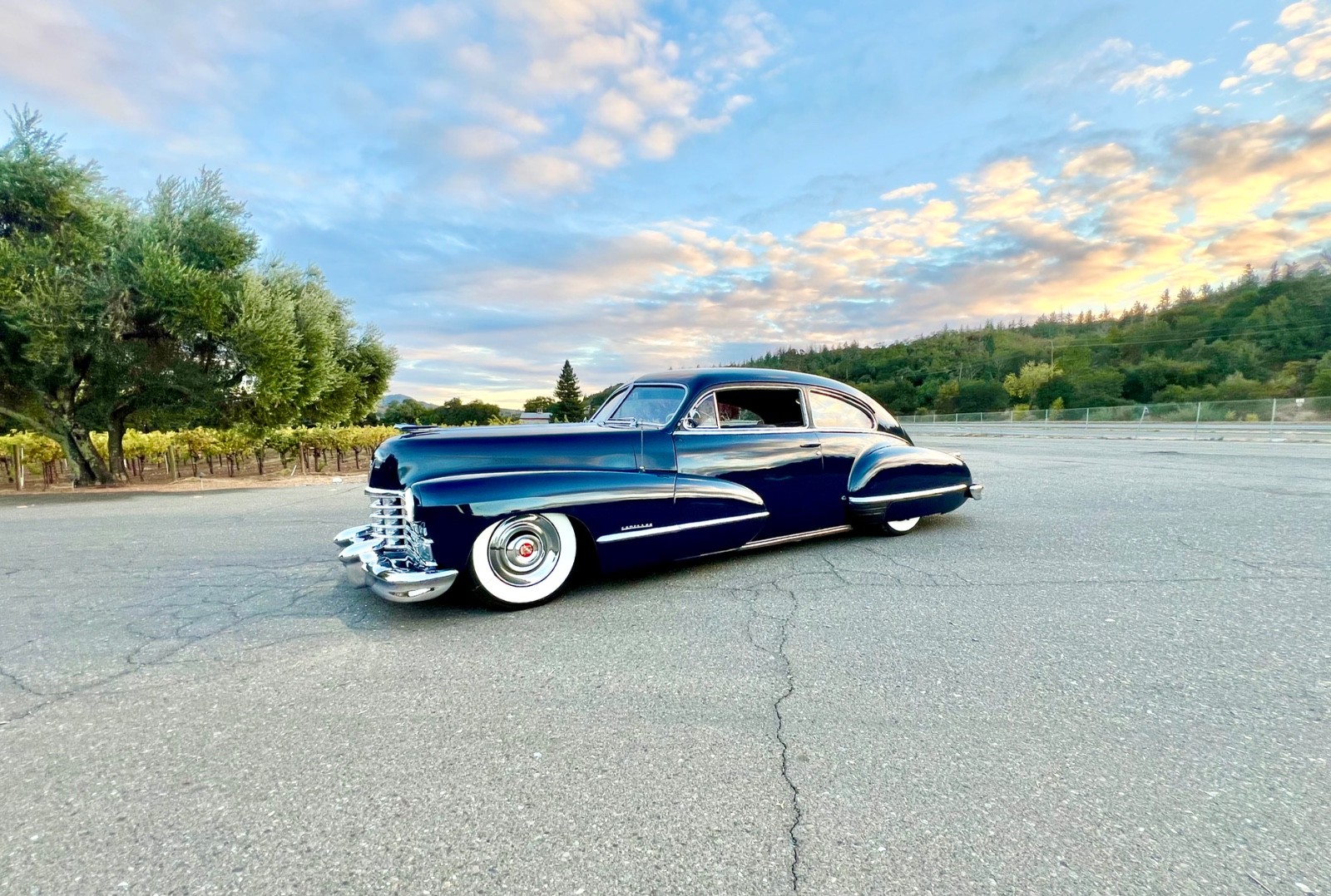 Cadillac-Series-62-Fastback-Club-Coupe-1946-Coupe-1