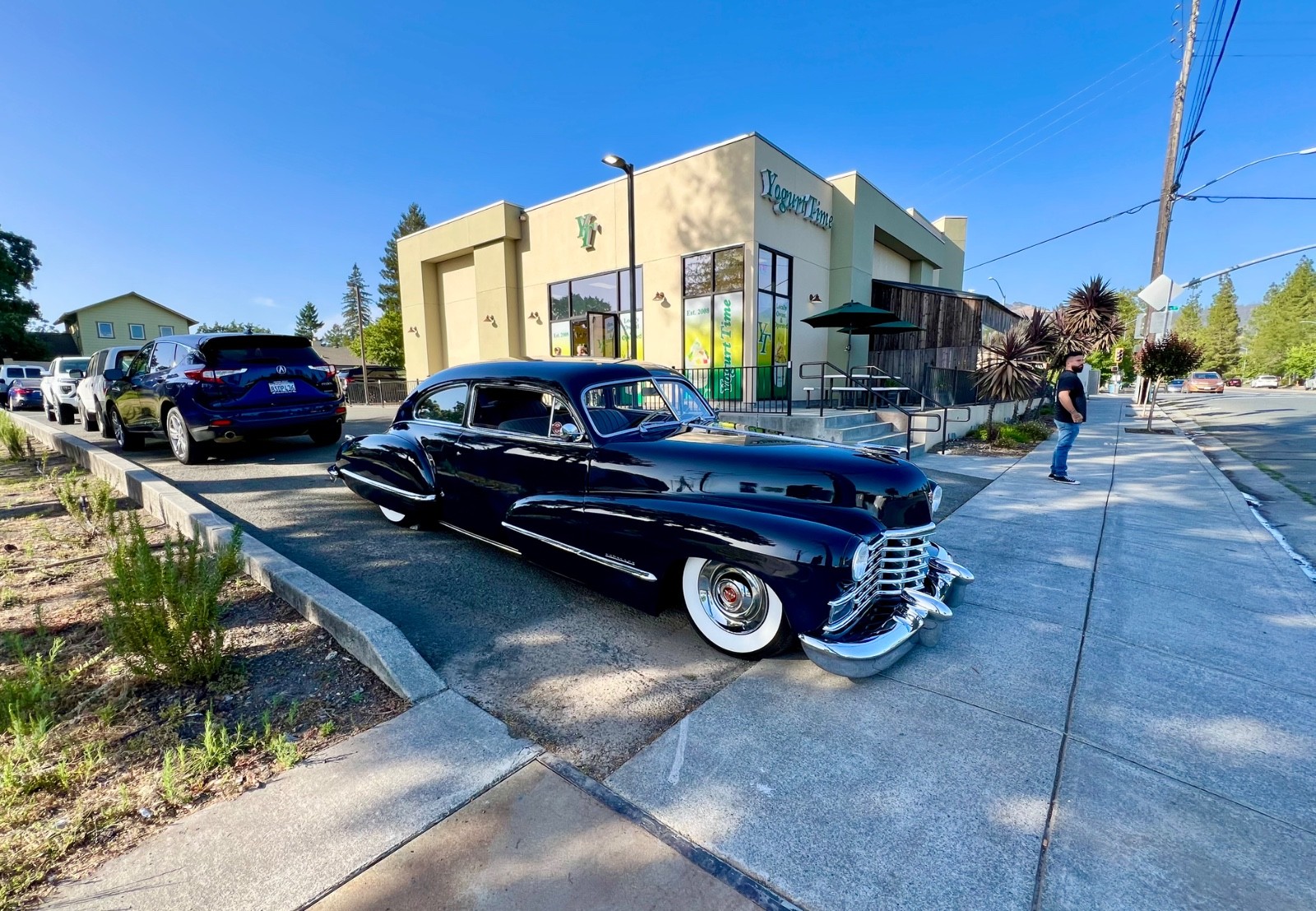 Cadillac-Series-62-Fastback-Club-Coupe-1946-Coupe-14