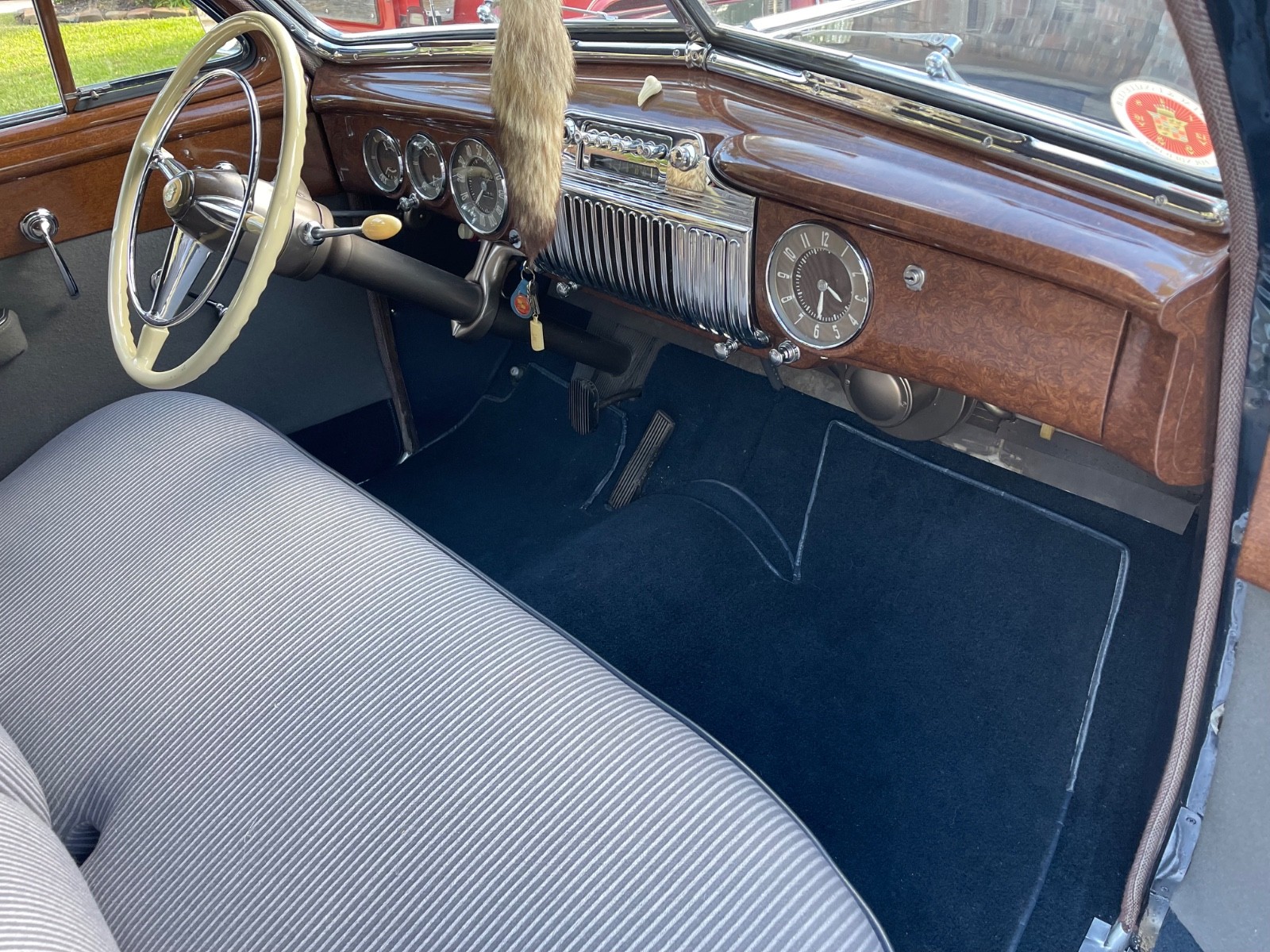 Cadillac-Series-62-Fastback-Club-Coupe-1946-Coupe-15