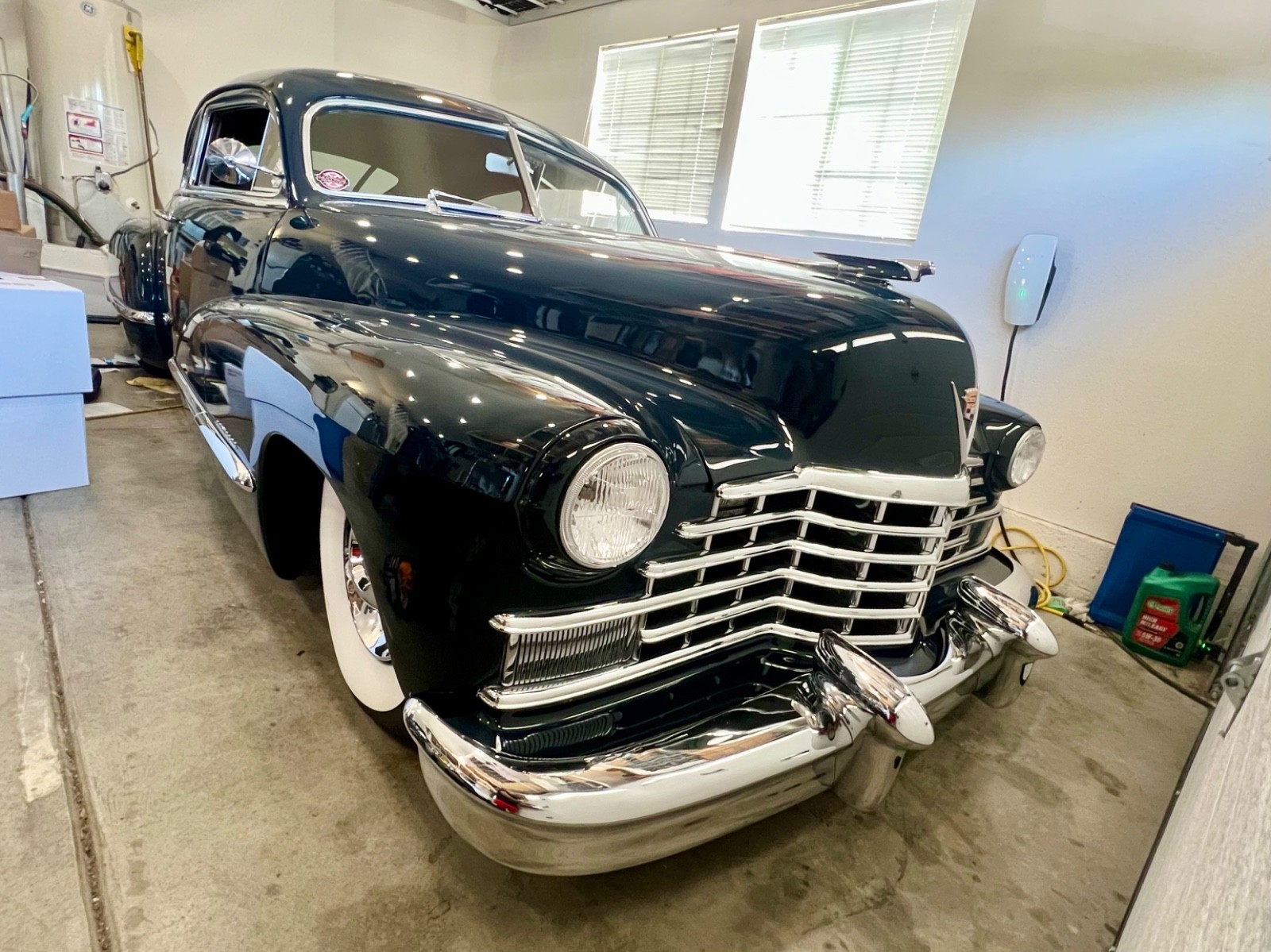 Cadillac-Series-62-Fastback-Club-Coupe-1946-Coupe-18