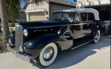 Cadillac-Series-70-1937-Black-Red-3