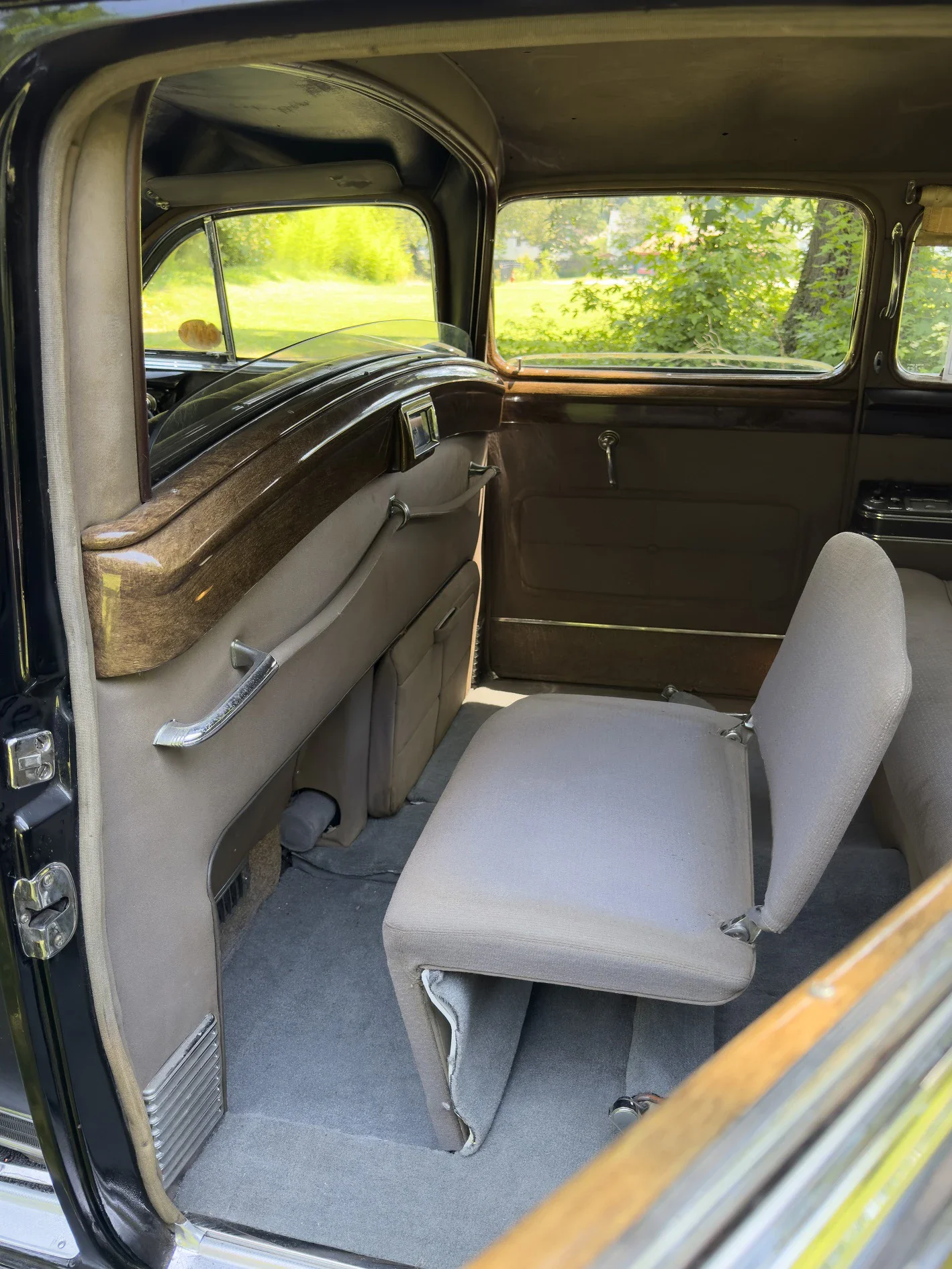 Cadillac-Series-75-1949-Black-Gray-21