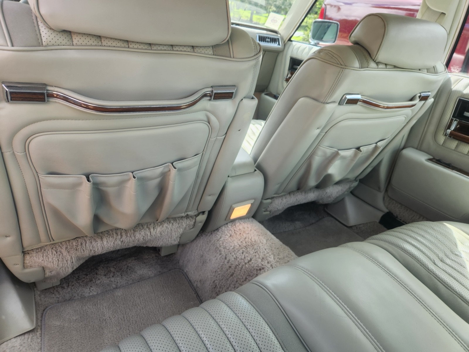 Cadillac-Seville-1978-Sedan-10