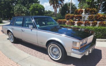 Cadillac-Seville-1978-Sedan-2