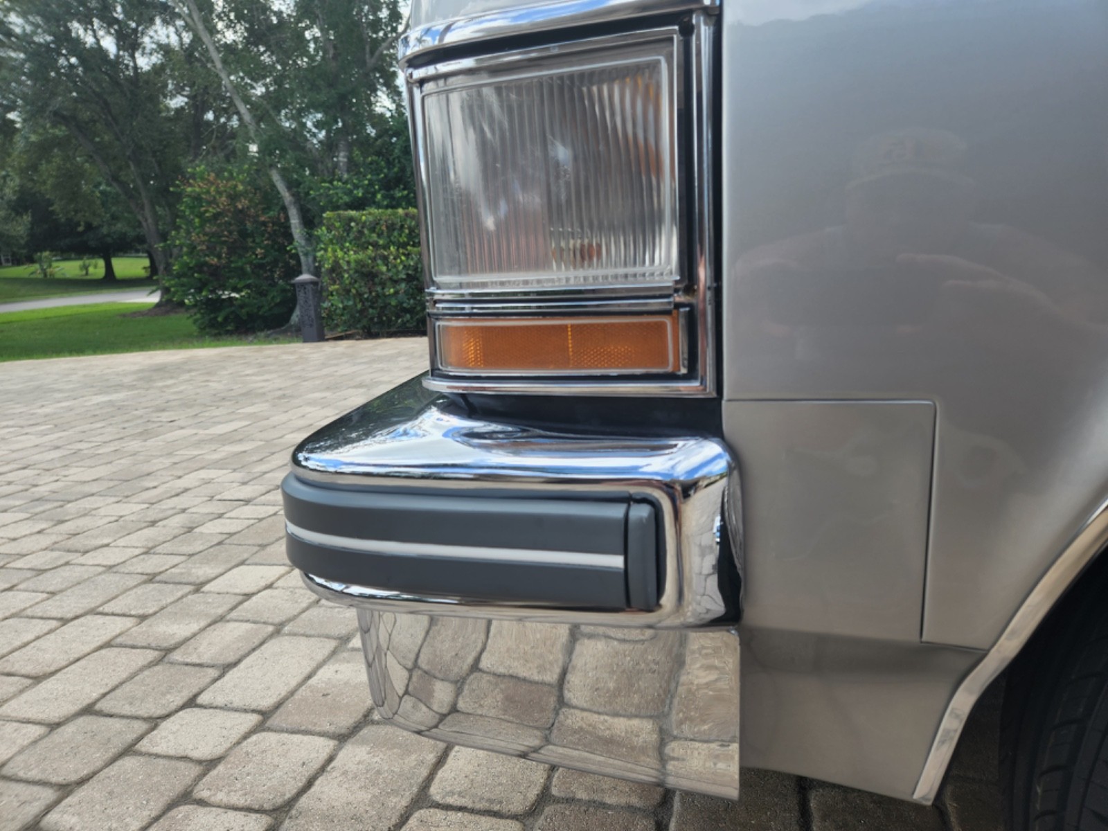 Cadillac-Seville-1978-Sedan-22