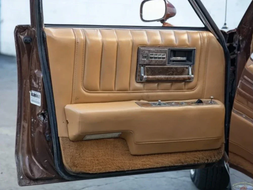 Cadillac-Seville-1979-Brown-Brown-14