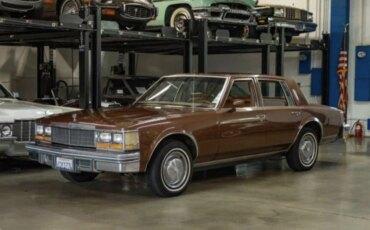 Cadillac-Seville-1979-Brown-Brown-2