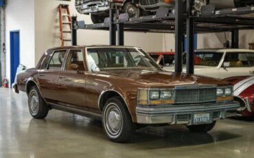 Cadillac-Seville-1979-Brown-Brown-4