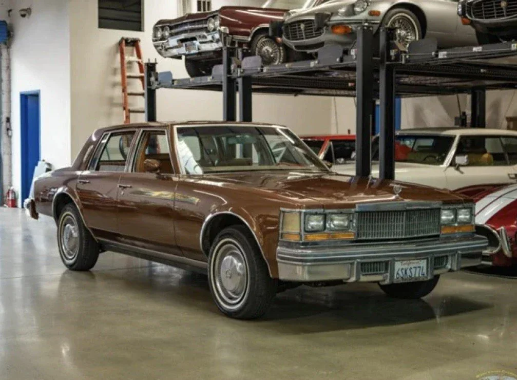 Cadillac-Seville-1979-Brown-Brown-4