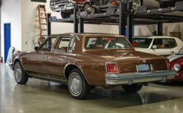 Cadillac-Seville-1979-Brown-Brown-7
