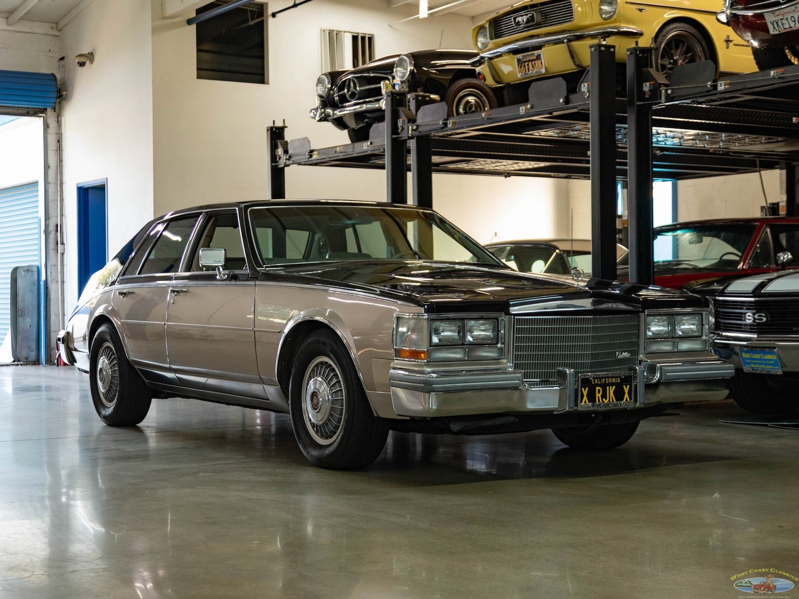 Cadillac-Seville-1985-Sedan-10