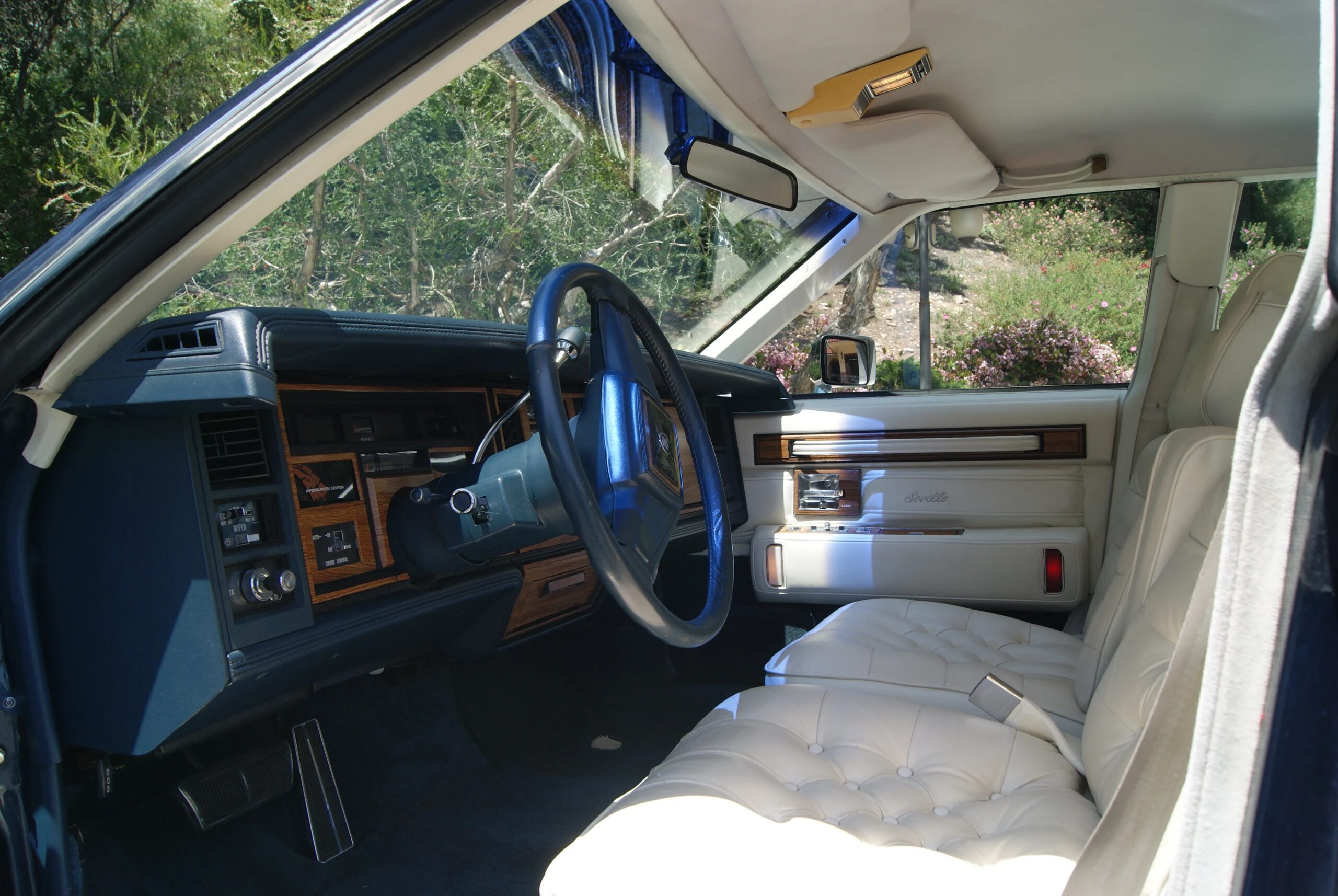 Cadillac-Seville-sls-1985-Blue-Blue-10