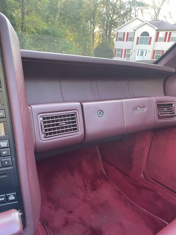 Cadillac-allante-1990-white-12