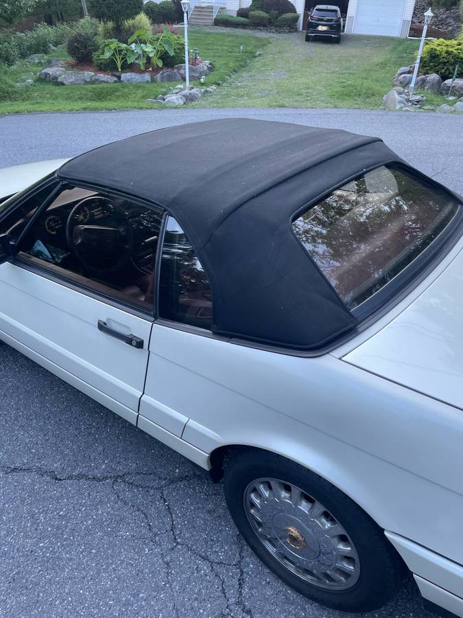 Cadillac-allante-1990-white-2