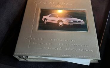 Cadillac-allante-1991-white-10