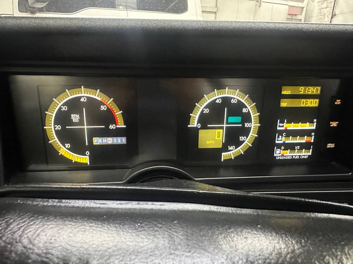 Cadillac-allante-1991-white-11