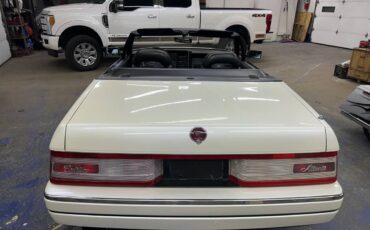 Cadillac-allante-1991-white-14