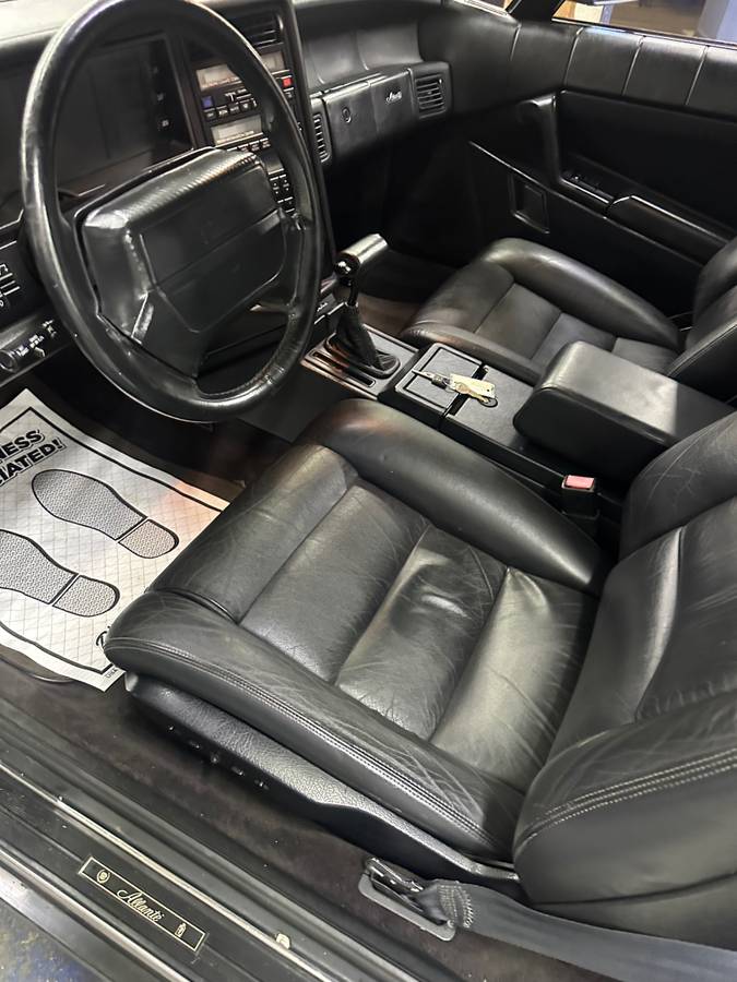 Cadillac-allante-1991-white-9