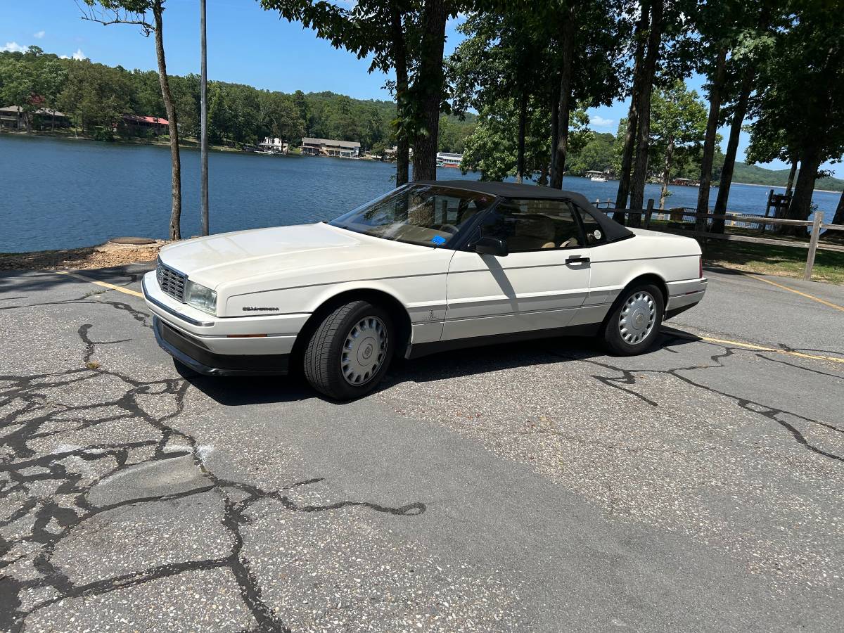 Cadillac-allante-1993-white-14