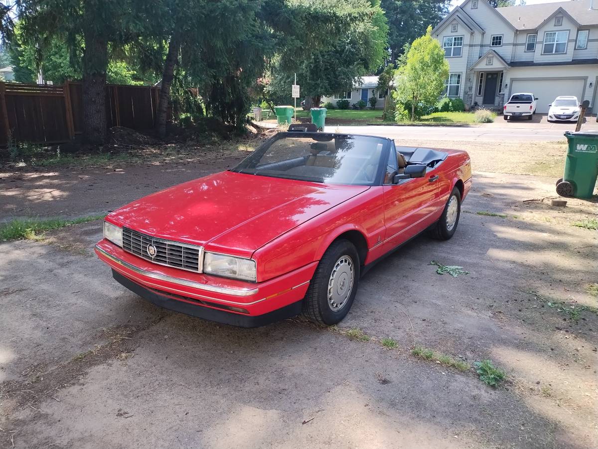 Cadillac-allante-convertible-1988-red