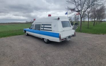 Cadillac-ambulance-miller-meteor-1974-2