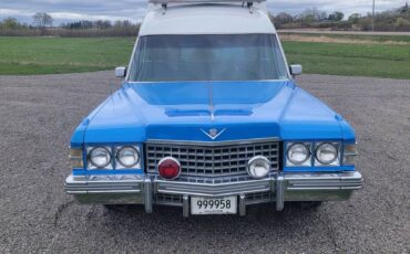 Cadillac-ambulance-miller-meteor-1974