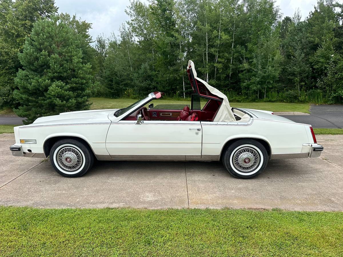 Cadillac-biarritz-1985-white-2