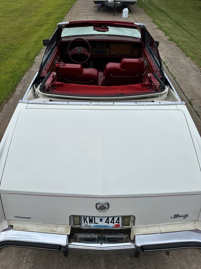 Cadillac-biarritz-1985-white-4