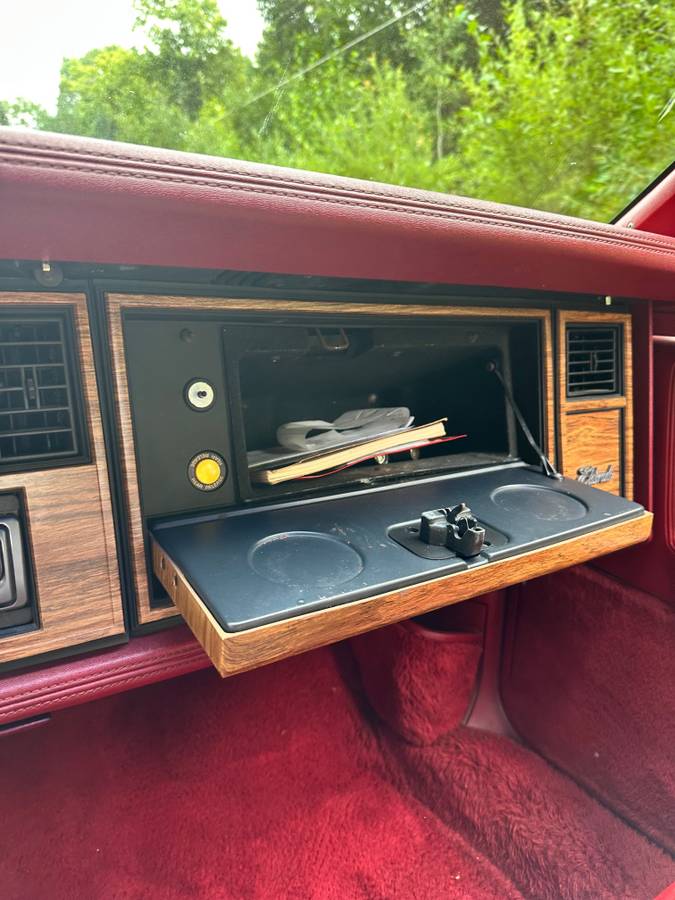 Cadillac-biarritz-1985-white-7