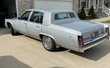 Cadillac-brougham-1988-silver