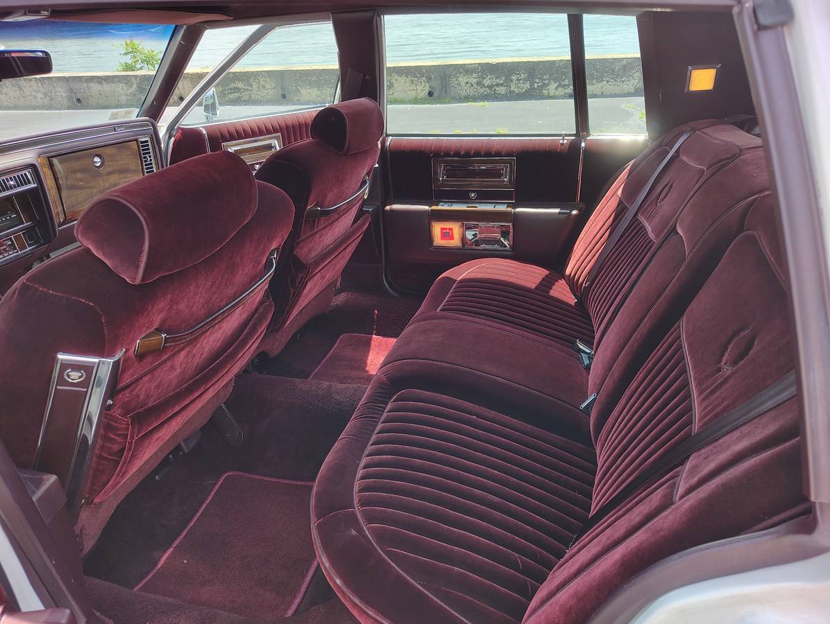Cadillac-brougham-1988-white-10