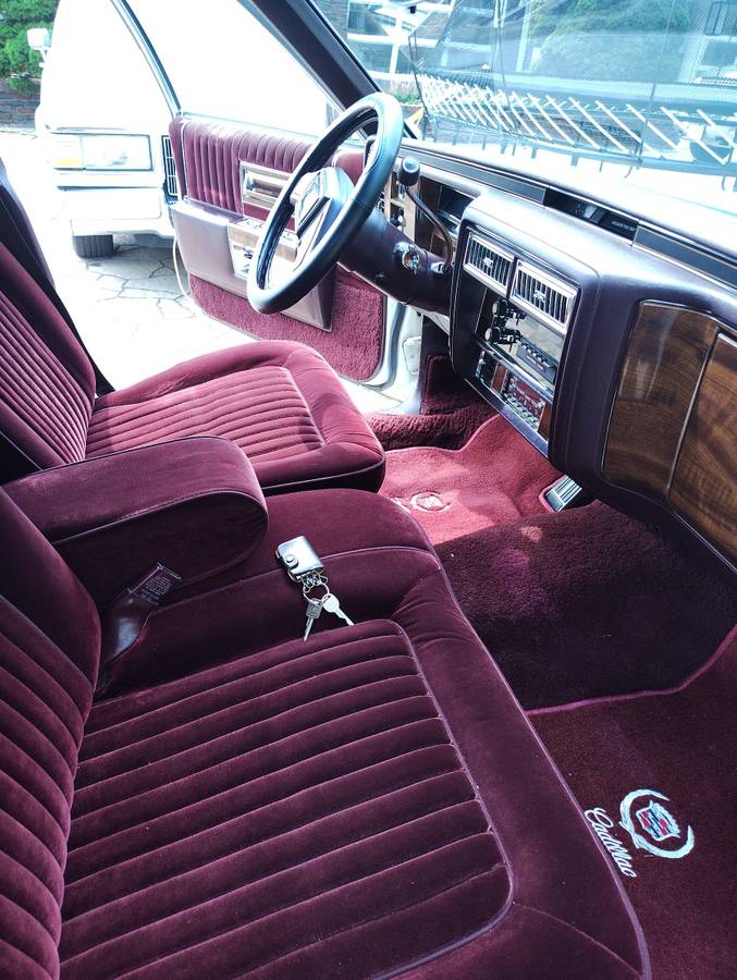 Cadillac-brougham-1988-white-8