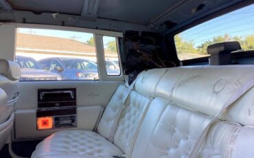 Cadillac-brougham-1991-blue-10