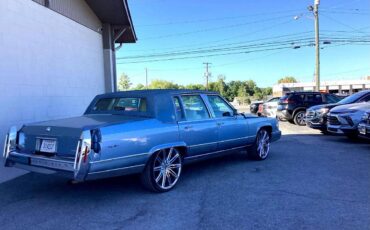 Cadillac-brougham-1991-blue-2