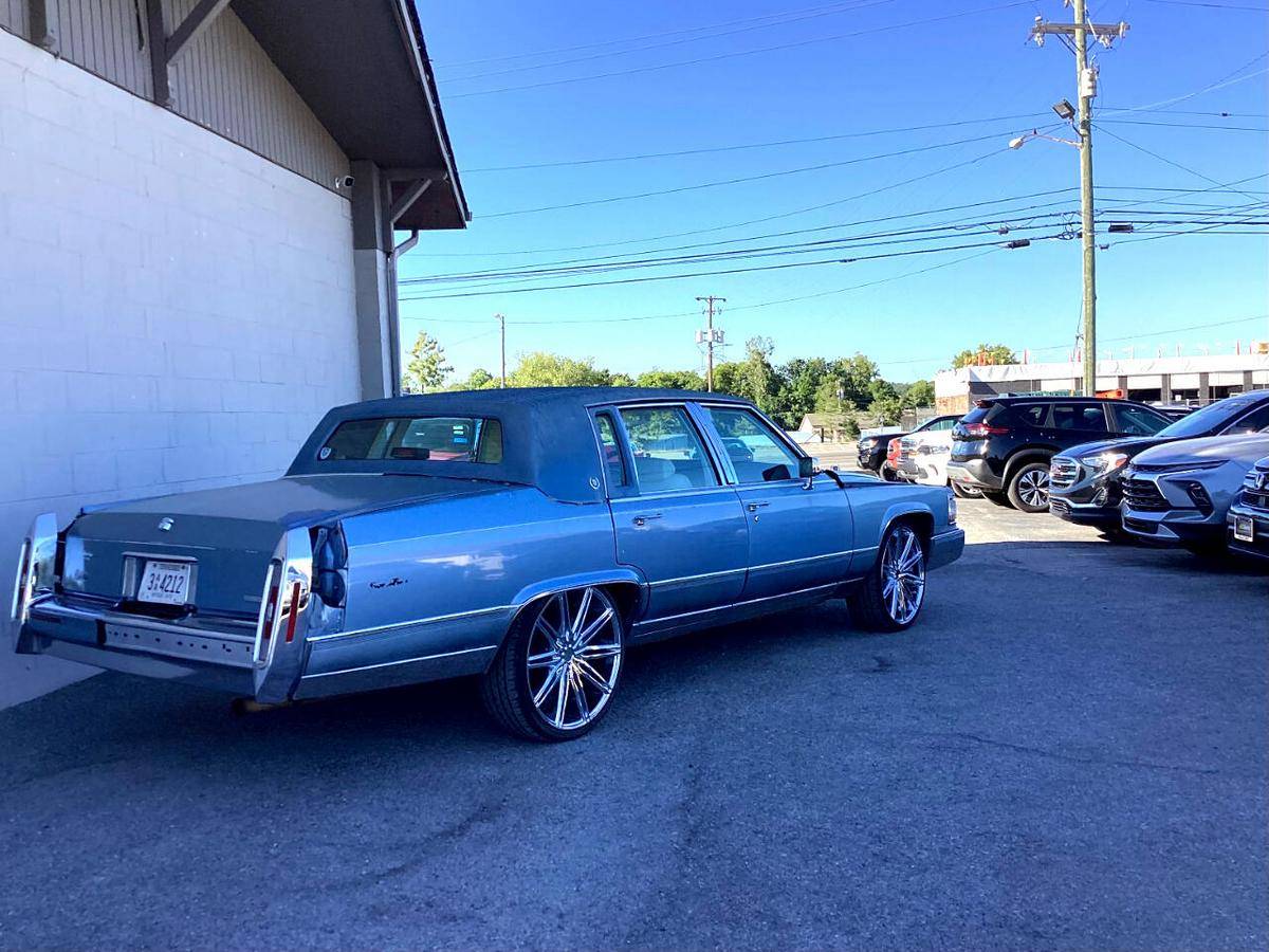 Cadillac-brougham-1991-blue-2