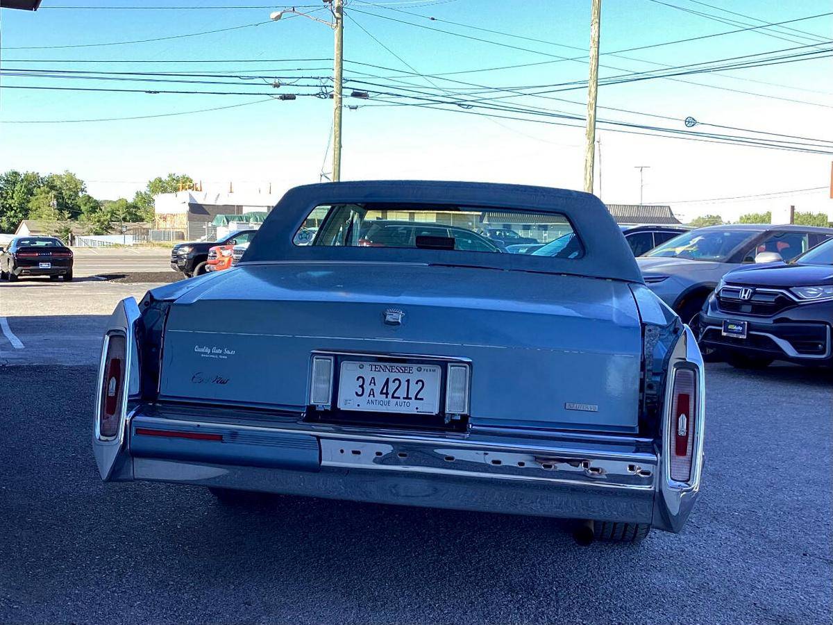 Cadillac-brougham-1991-blue-3