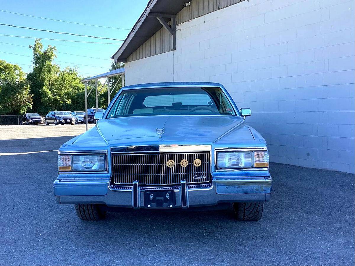 Cadillac-brougham-1991-blue-6