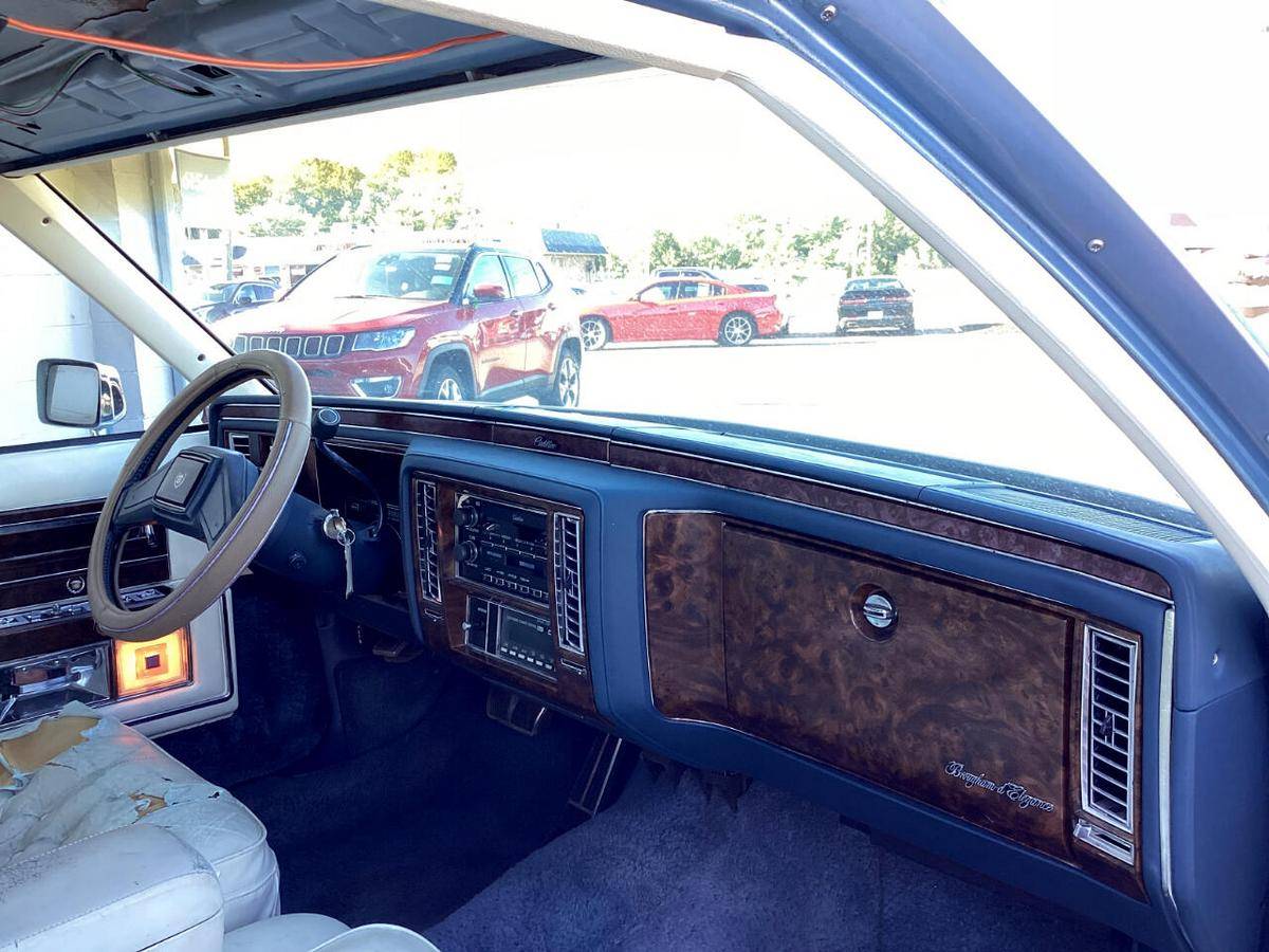 Cadillac-brougham-1991-blue-8