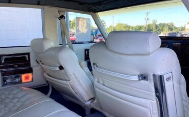 Cadillac-brougham-1991-blue-9
